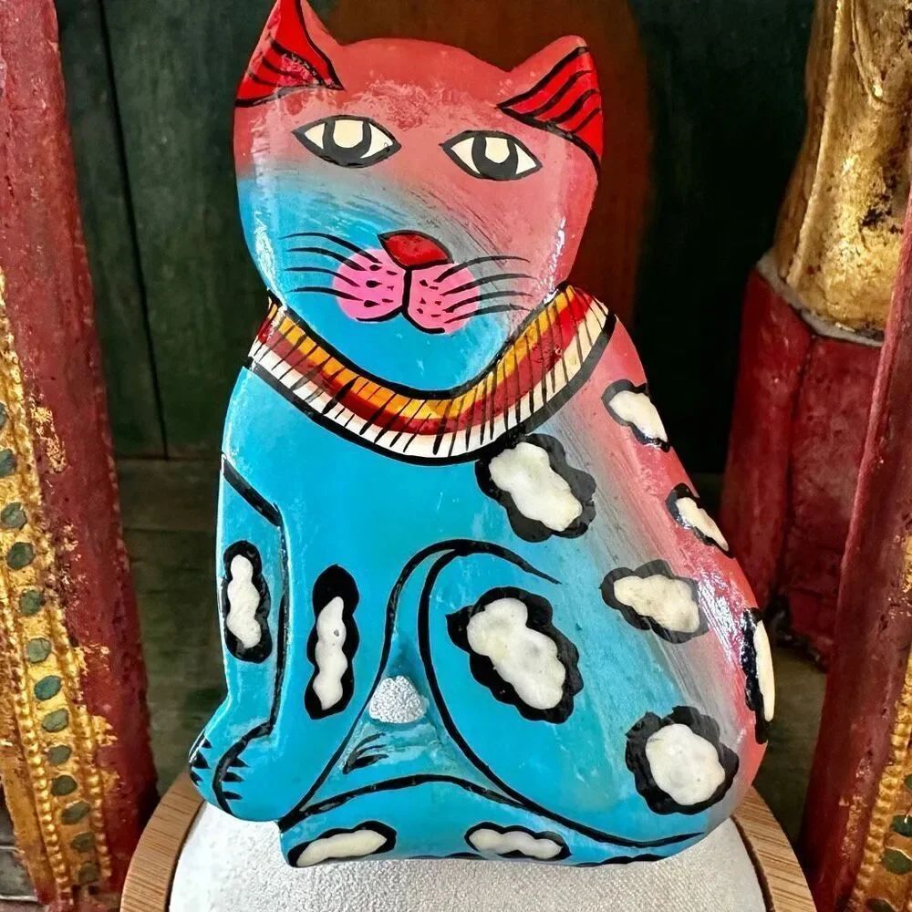 Hand-Painted Folk Art Cat Brooch